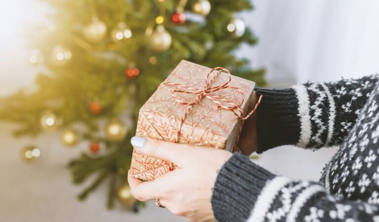 Top Women’s Gifts Amazon: Perfect eGift Cards & Thoughtful Presents
